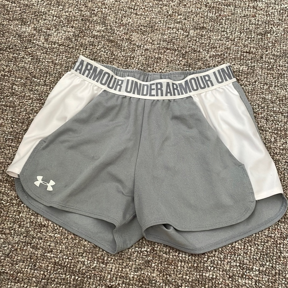 Underarmour shorts